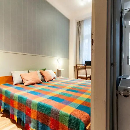 Spacious Family Along River Side, In The Heart Of Buda アパート *