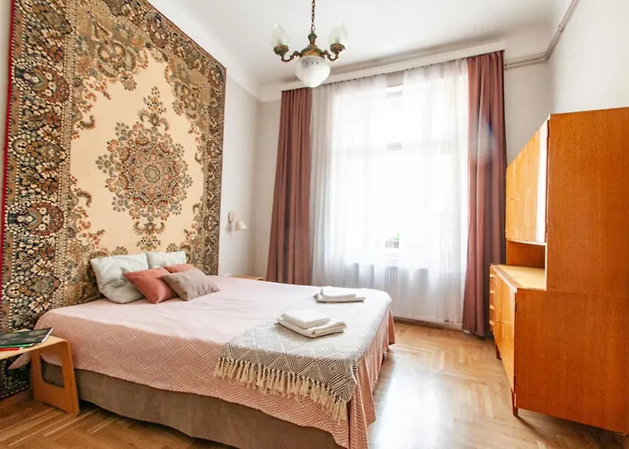 Spacious Family Along River Side, In The Heart Of Buda Daire *