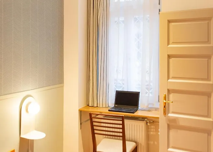 Spacious Family Along River Side, In The Heart Of Buda * בודפשט