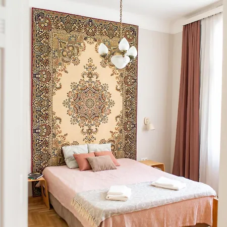 Appartement Spacious Family Along River Side, In The Heart Of Buda Budapest
