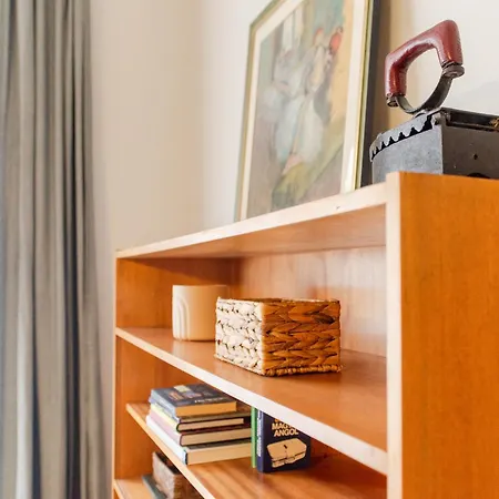 Spacious Family Along River Side, In The Heart Of Buda Appartamento Budapest